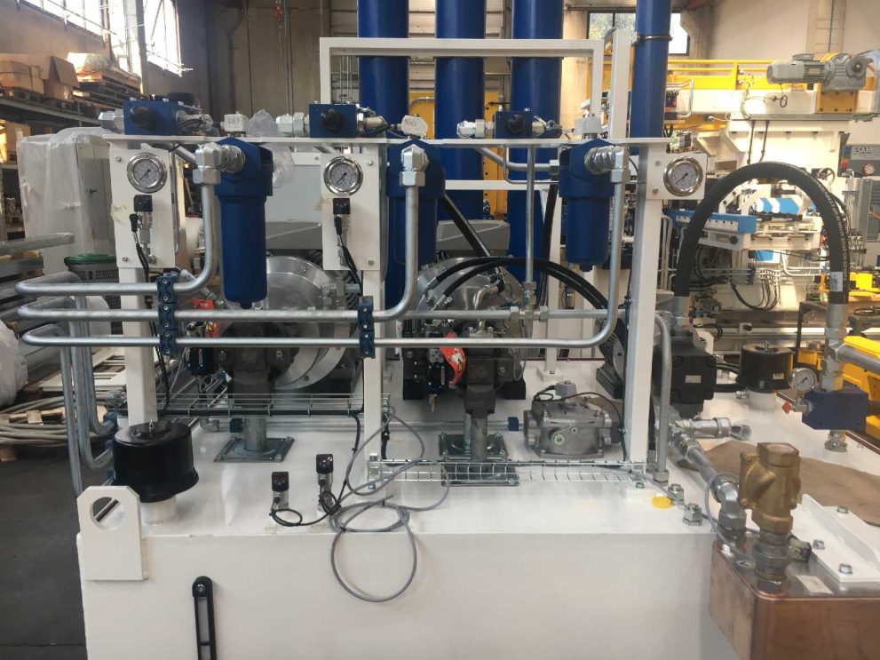 Linea formatura per ruote di autocarri